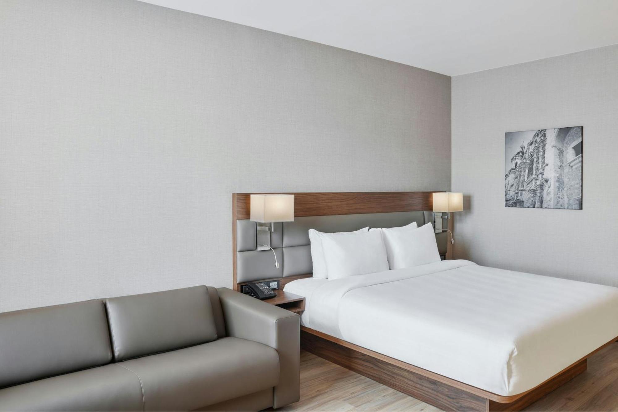 Ac Hotel By Marriott سالتيو المظهر الخارجي الصورة